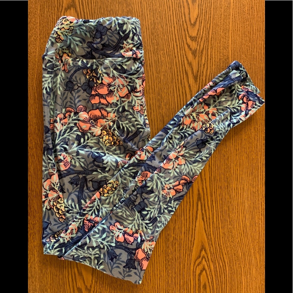 Lularoe tropical print Leggings